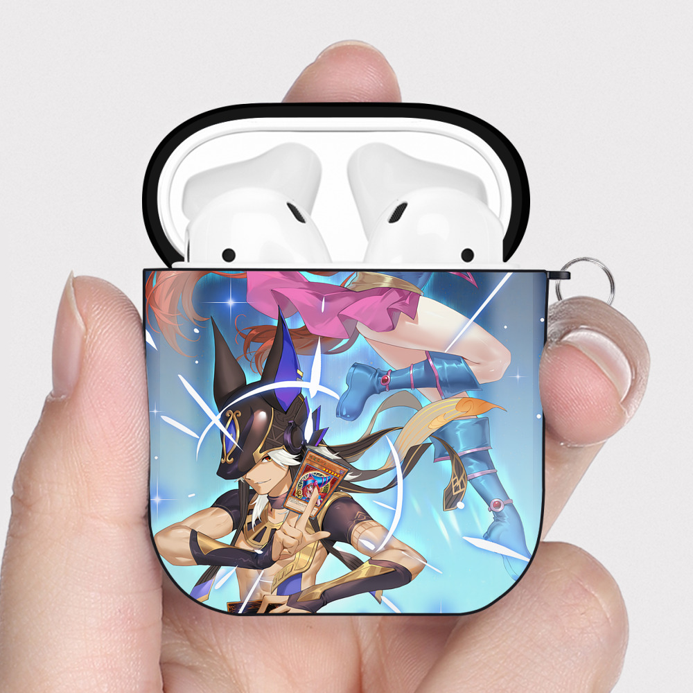 （画像用） 遊☆戯☆王 Yu-Gi-Oh! AirPods 第2世代保護ケース ハードシェル ブラック 耐衝撃・防指紋・カラビナ付き