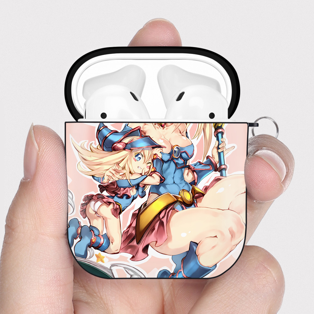 （画像用） 遊☆戯☆王 Yu-Gi-Oh! AirPods 第2世代保護ケース ハードシェル ブラック 耐衝撃・防指紋・カラビナ付き