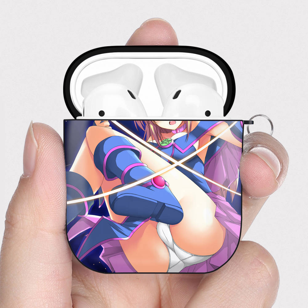 （画像用） 遊☆戯☆王 Yu-Gi-Oh! AirPods 第2世代保護ケース ハードシェル ブラック 耐衝撃・防指紋・カラビナ付き