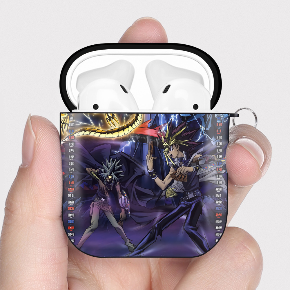 （画像用） 遊☆戯☆王 Yu-Gi-Oh! AirPods 第2世代保護ケース ハードシェル ブラック 耐衝撃・防指紋・カラビナ付き