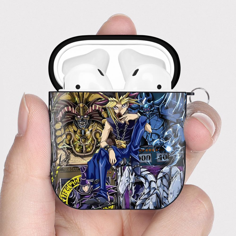 （画像用） 遊☆戯☆王 Yu-Gi-Oh! AirPods 第2世代保護ケース ハードシェル ブラック 耐衝撃・防指紋・カラビナ付き