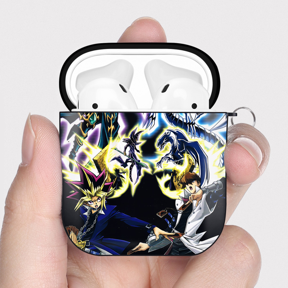 （画像用） 遊☆戯☆王 Yu-Gi-Oh! AirPods 第2世代保護ケース ハードシェル ブラック 耐衝撃・防指紋・カラビナ付き