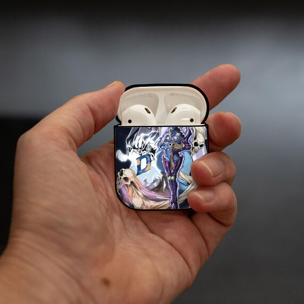 遊☆戯☆王 Yu-Gi-Oh! AirPods 第2世代保護ケース ハードシェル ブラック 耐衝撃・防指紋・カラビナ付き