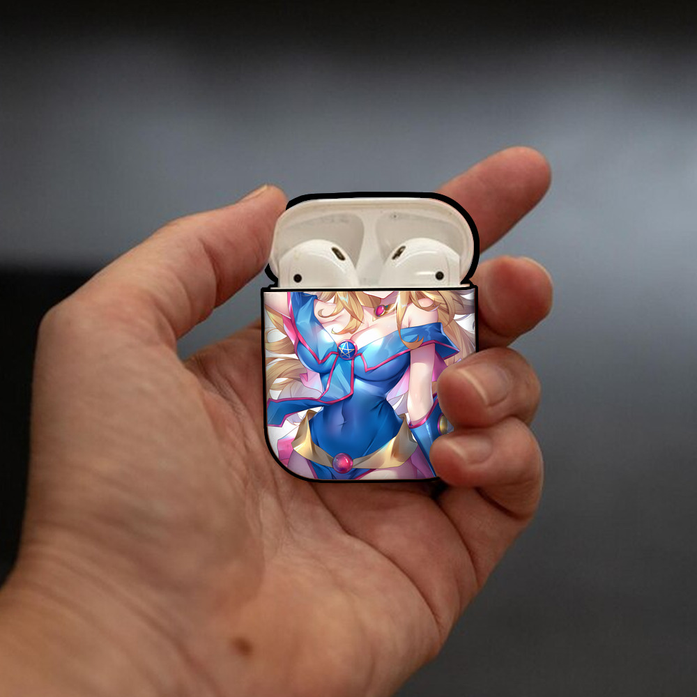 遊☆戯☆王 Yu-Gi-Oh! AirPods 第2世代保護ケース ハードシェル ブラック 耐衝撃・防指紋・カラビナ付き