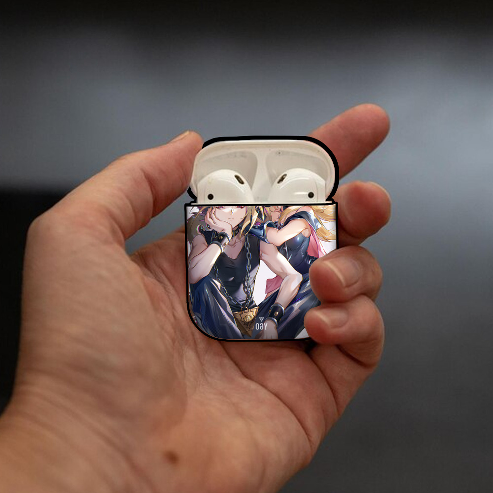 遊☆戯☆王 Yu-Gi-Oh! AirPods 第2世代保護ケース ハードシェル ブラック 耐衝撃・防指紋・カラビナ付き