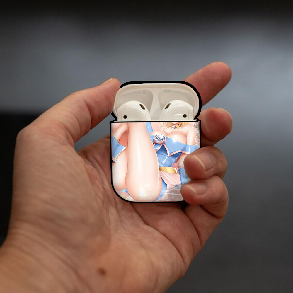 遊☆戯☆王 Yu-Gi-Oh! AirPods 第2世代保護ケース ハードシェル ブラック 耐衝撃・防指紋・カラビナ付き