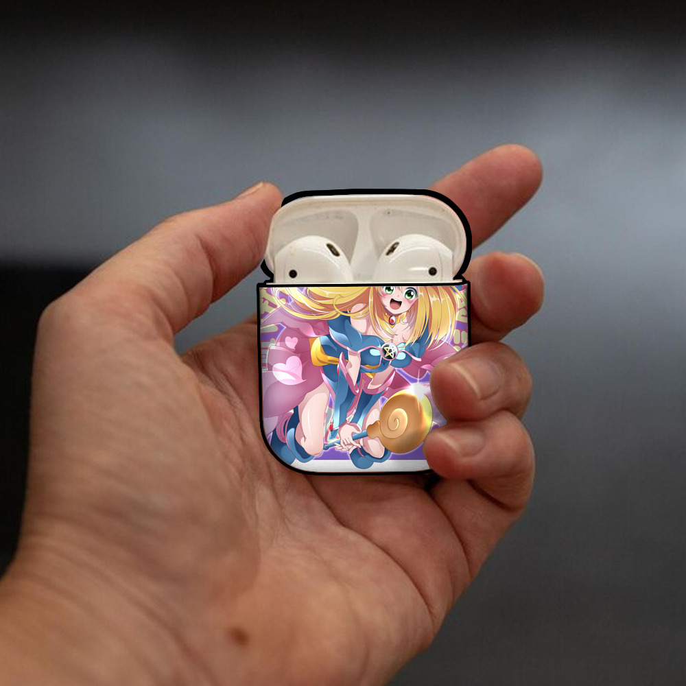 遊☆戯☆王 Yu-Gi-Oh! AirPods 第2世代保護ケース ハードシェル ブラック 耐衝撃・防指紋・カラビナ付き