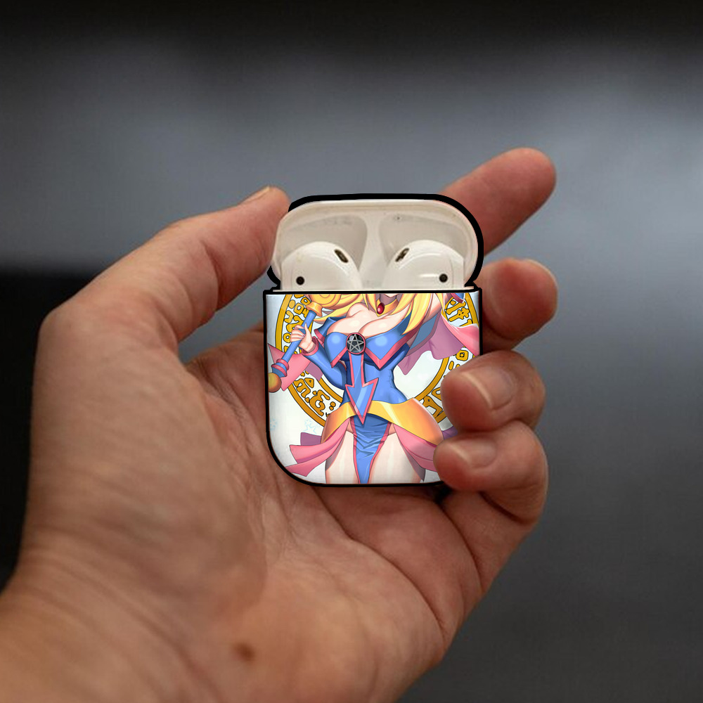 遊☆戯☆王 Yu-Gi-Oh! AirPods 第2世代保護ケース ハードシェル ブラック 耐衝撃・防指紋・カラビナ付き