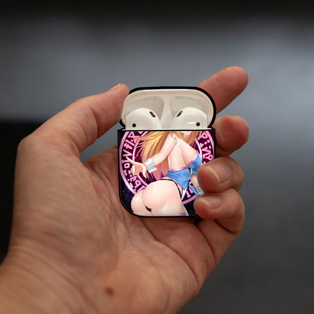 遊☆戯☆王 Yu-Gi-Oh! AirPods 第2世代保護ケース ハードシェル ブラック 耐衝撃・防指紋・カラビナ付き
