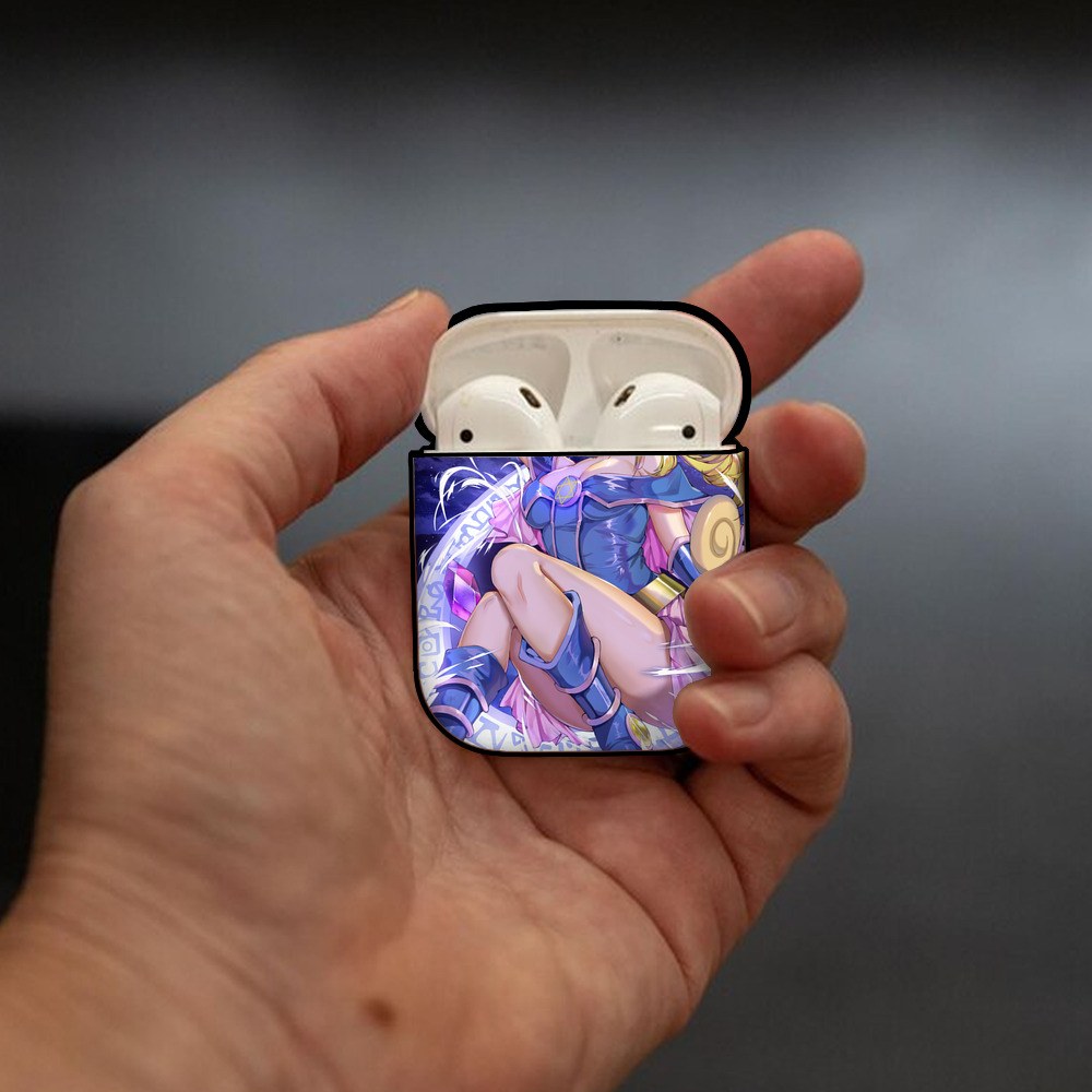 遊☆戯☆王 Yu-Gi-Oh! AirPods 第2世代保護ケース ハードシェル ブラック 耐衝撃・防指紋・カラビナ付き