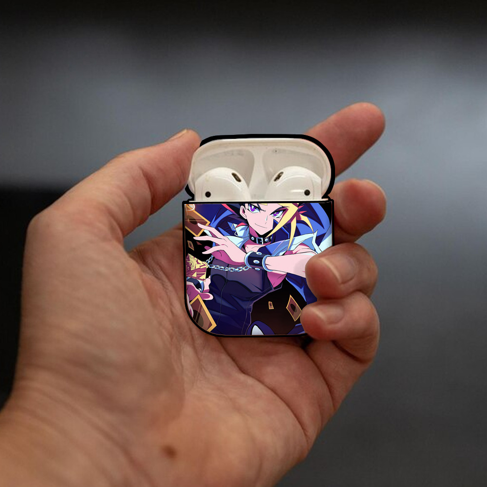 遊☆戯☆王 Yu-Gi-Oh! AirPods 第2世代保護ケース ハードシェル ブラック 耐衝撃・防指紋・カラビナ付き