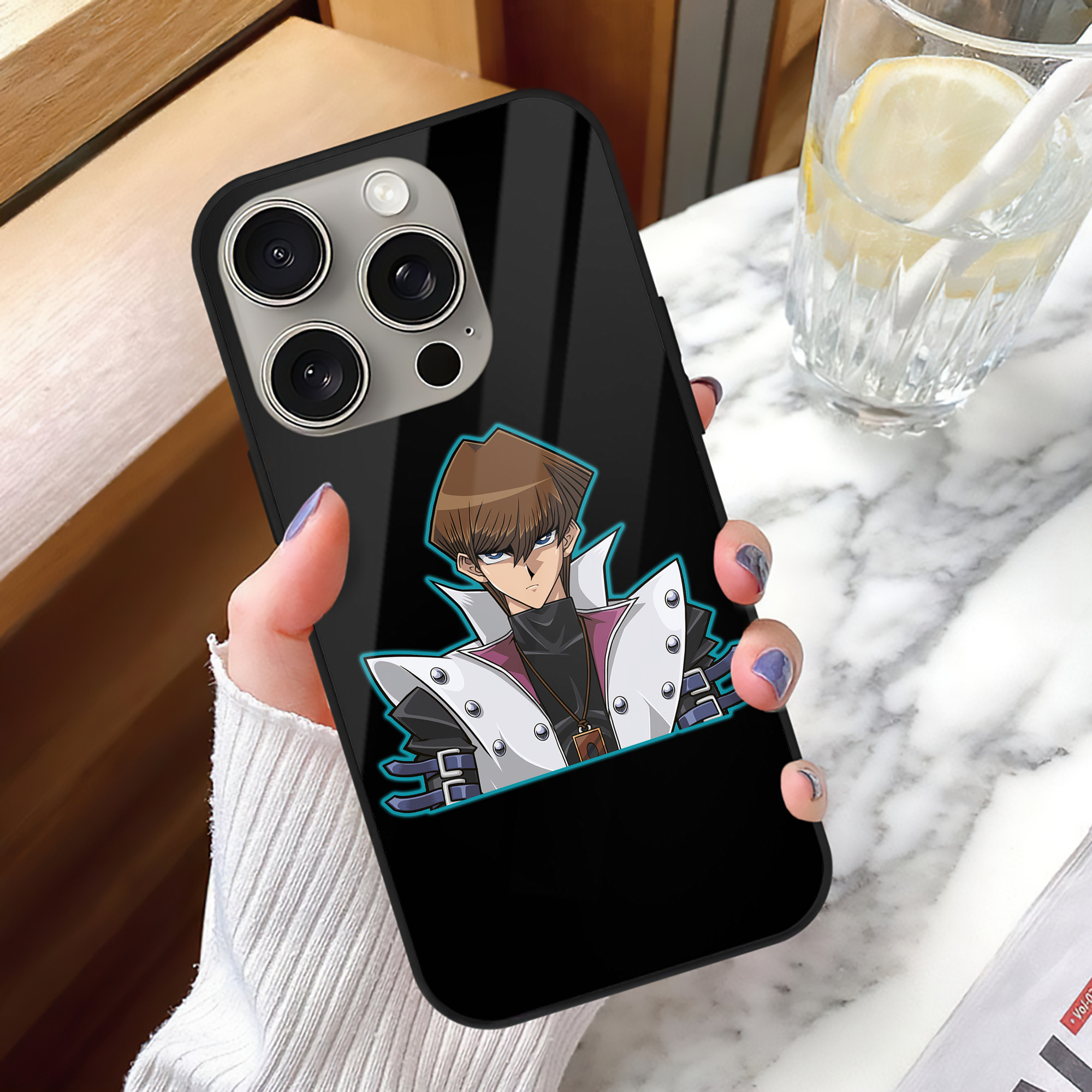 遊☆戯☆王 Yu-Gi-Oh! 【iPhone15Pro対応】スマホケース 耐衝撃＆黄変防止 背面ガラス