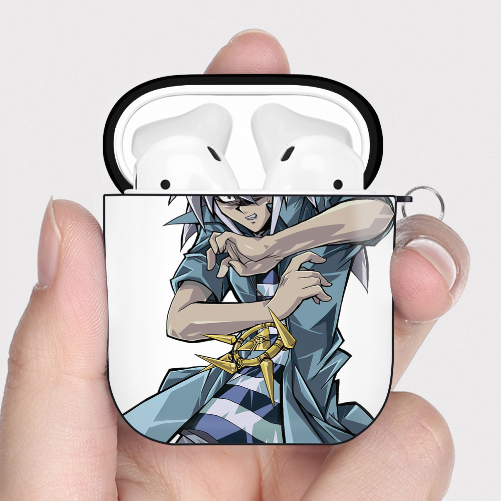 （画像用） 遊☆戯☆王 Yu-Gi-Oh! AirPods 第2世代保護ケース ハードシェル ブラック 耐衝撃・防指紋・カラビナ付き