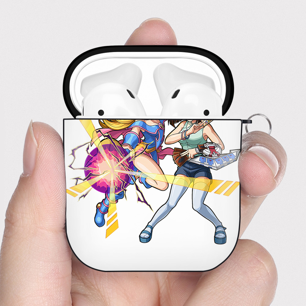 （画像用） 遊☆戯☆王 Yu-Gi-Oh! AirPods 第2世代保護ケース ハードシェル ブラック 耐衝撃・防指紋・カラビナ付き
