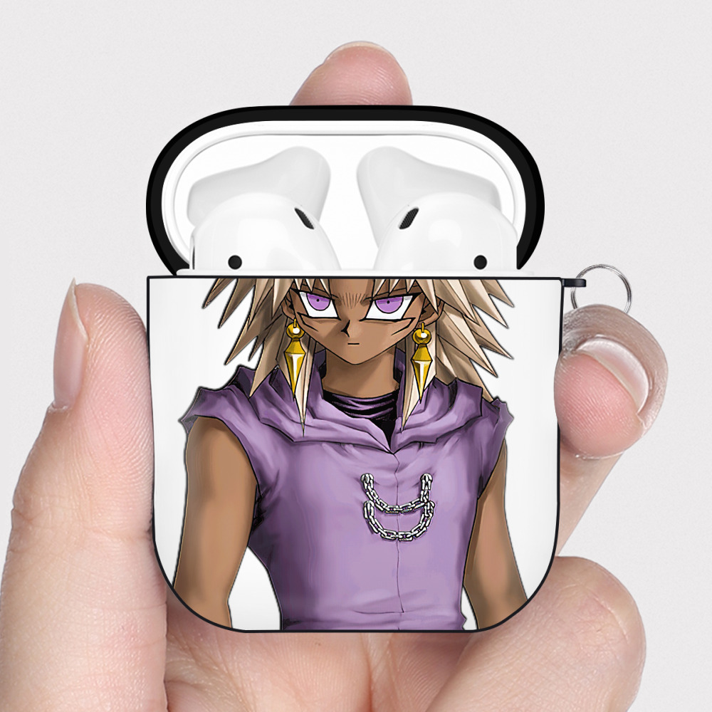 （画像用） 遊☆戯☆王 Yu-Gi-Oh! AirPods 第2世代保護ケース ハードシェル ブラック 耐衝撃・防指紋・カラビナ付き