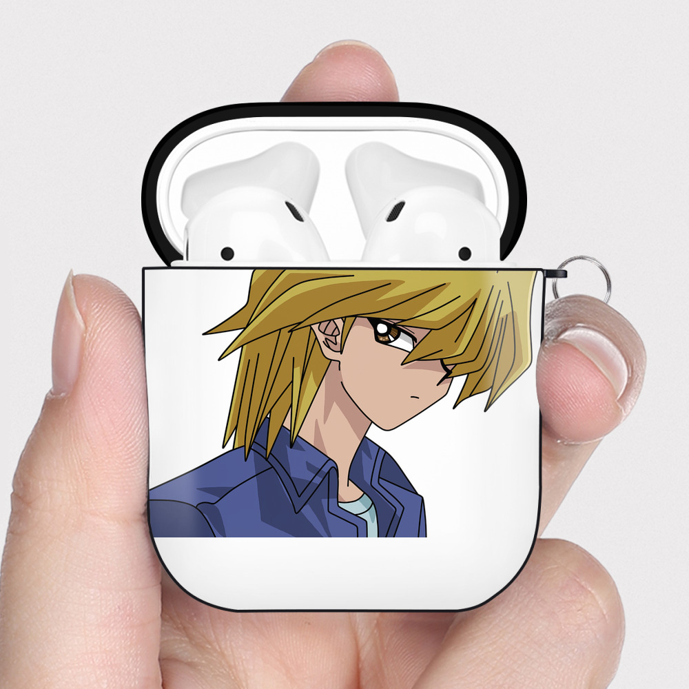 （画像用） 遊☆戯☆王 Yu-Gi-Oh! AirPods 第2世代保護ケース ハードシェル ブラック 耐衝撃・防指紋・カラビナ付き