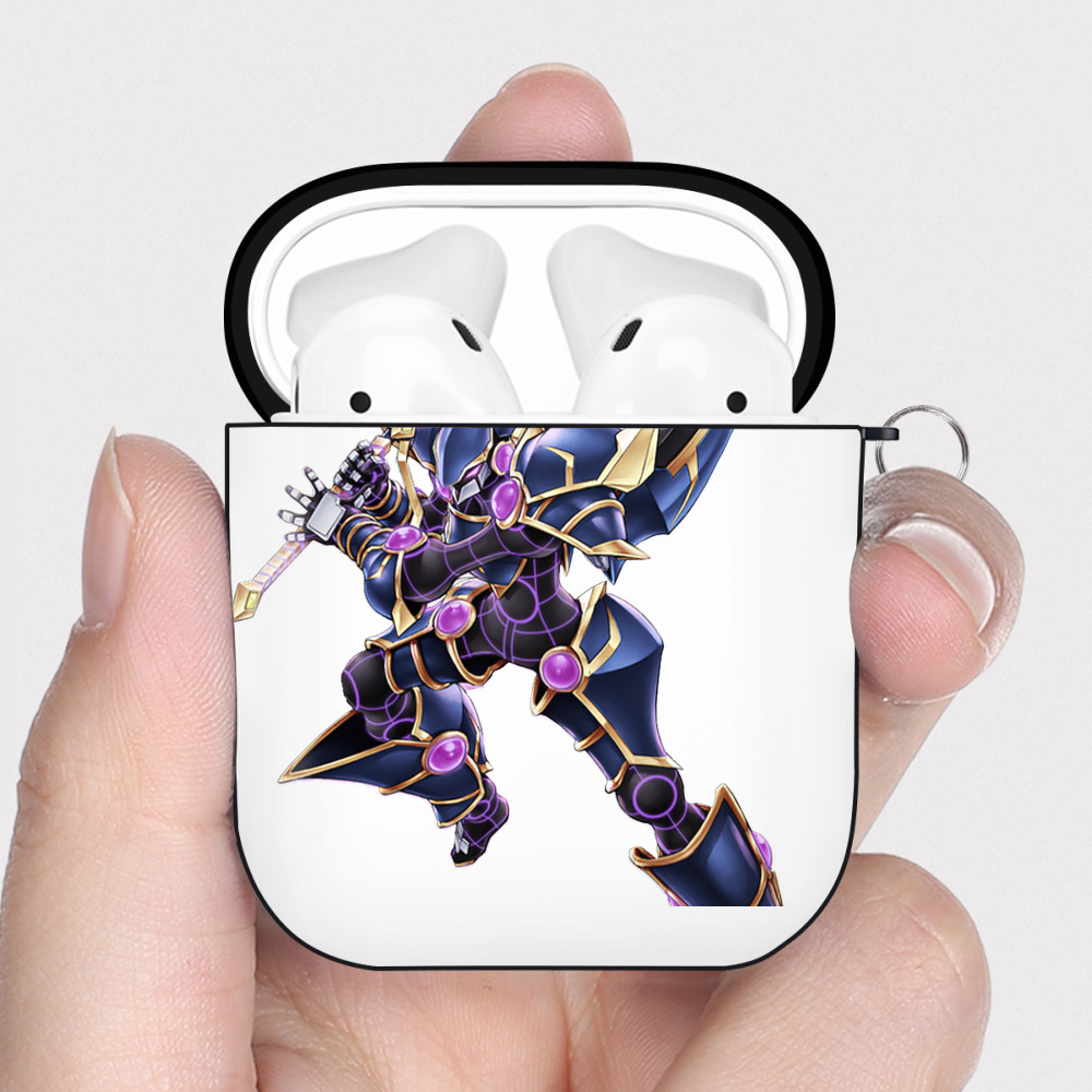（画像用） 遊☆戯☆王 Yu-Gi-Oh! AirPods 第2世代保護ケース ハードシェル ブラック 耐衝撃・防指紋・カラビナ付き