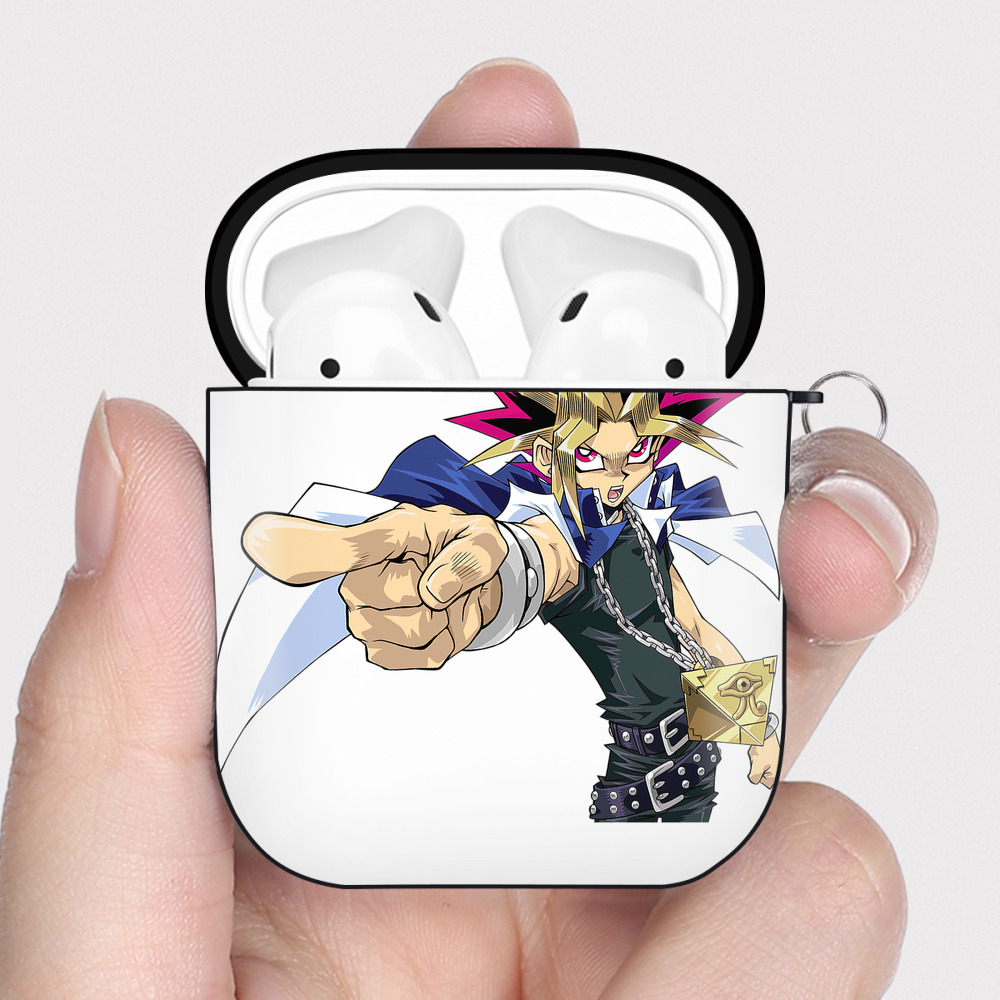 （画像用） 遊☆戯☆王 Yu-Gi-Oh! AirPods 第2世代保護ケース ハードシェル ブラック 耐衝撃・防指紋・カラビナ付き