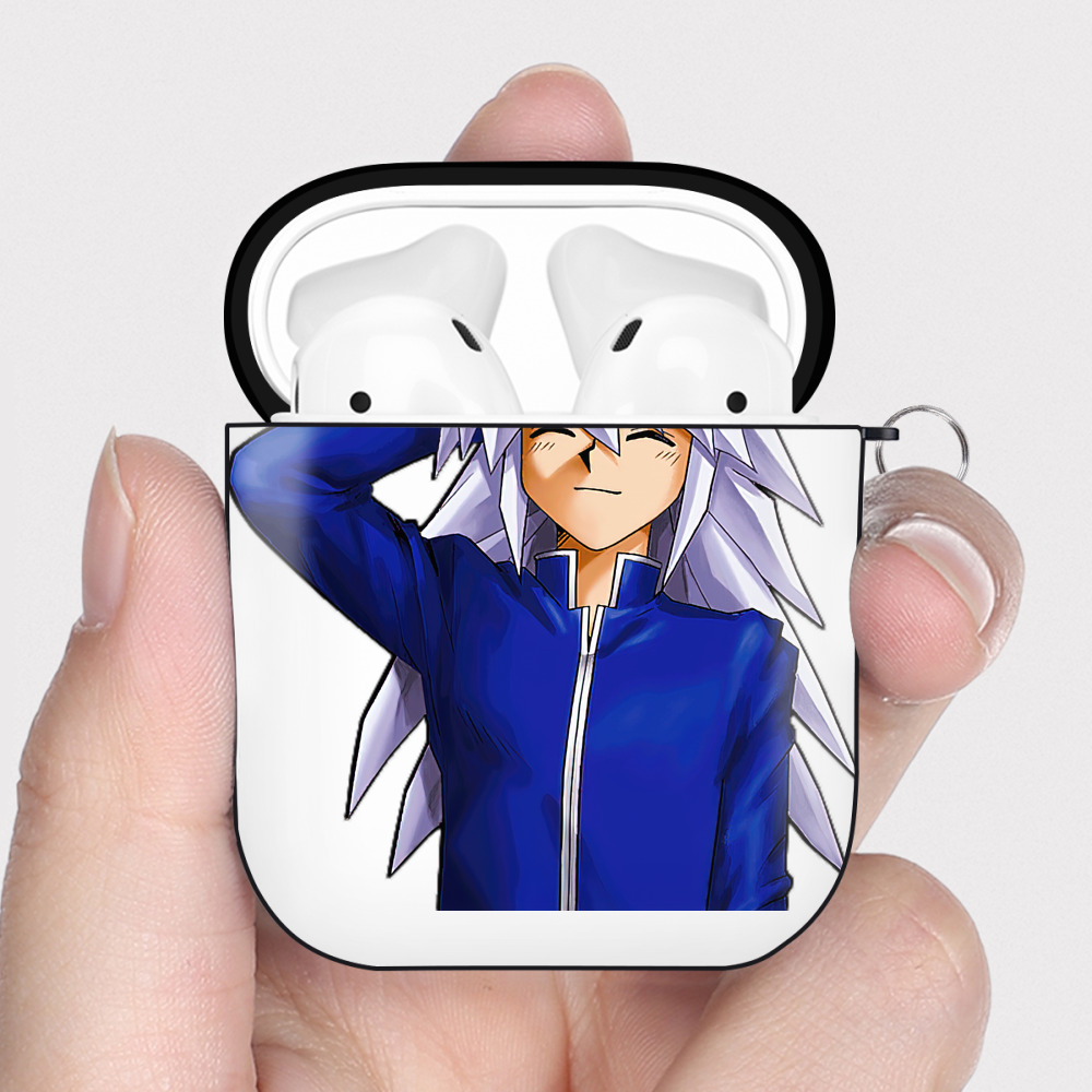 （画像用） 遊☆戯☆王 Yu-Gi-Oh! AirPods 第2世代保護ケース ハードシェル ブラック 耐衝撃・防指紋・カラビナ付き