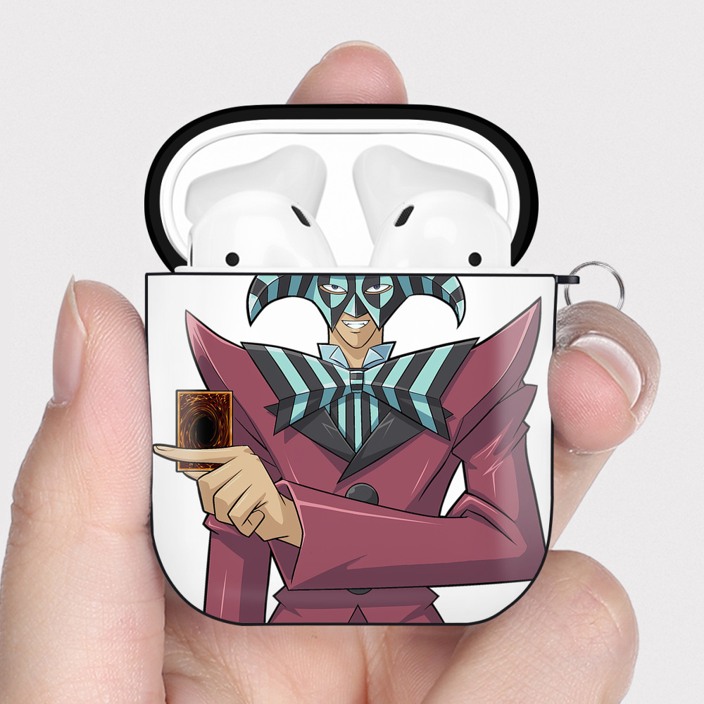 （画像用） 遊☆戯☆王 Yu-Gi-Oh! AirPods 第2世代保護ケース ハードシェル ブラック 耐衝撃・防指紋・カラビナ付き