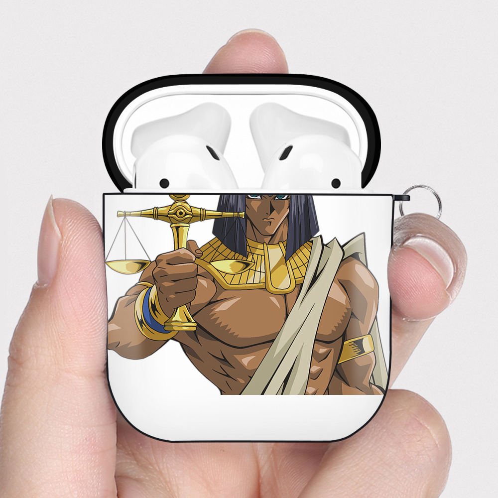 （画像用） 遊☆戯☆王 Yu-Gi-Oh! AirPods 第2世代保護ケース ハードシェル ブラック 耐衝撃・防指紋・カラビナ付き