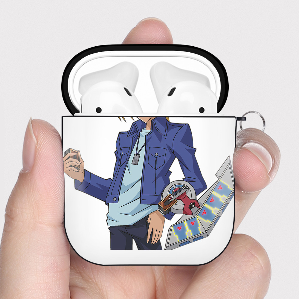 （画像用） 遊☆戯☆王 Yu-Gi-Oh! AirPods 第2世代保護ケース ハードシェル ブラック 耐衝撃・防指紋・カラビナ付き
