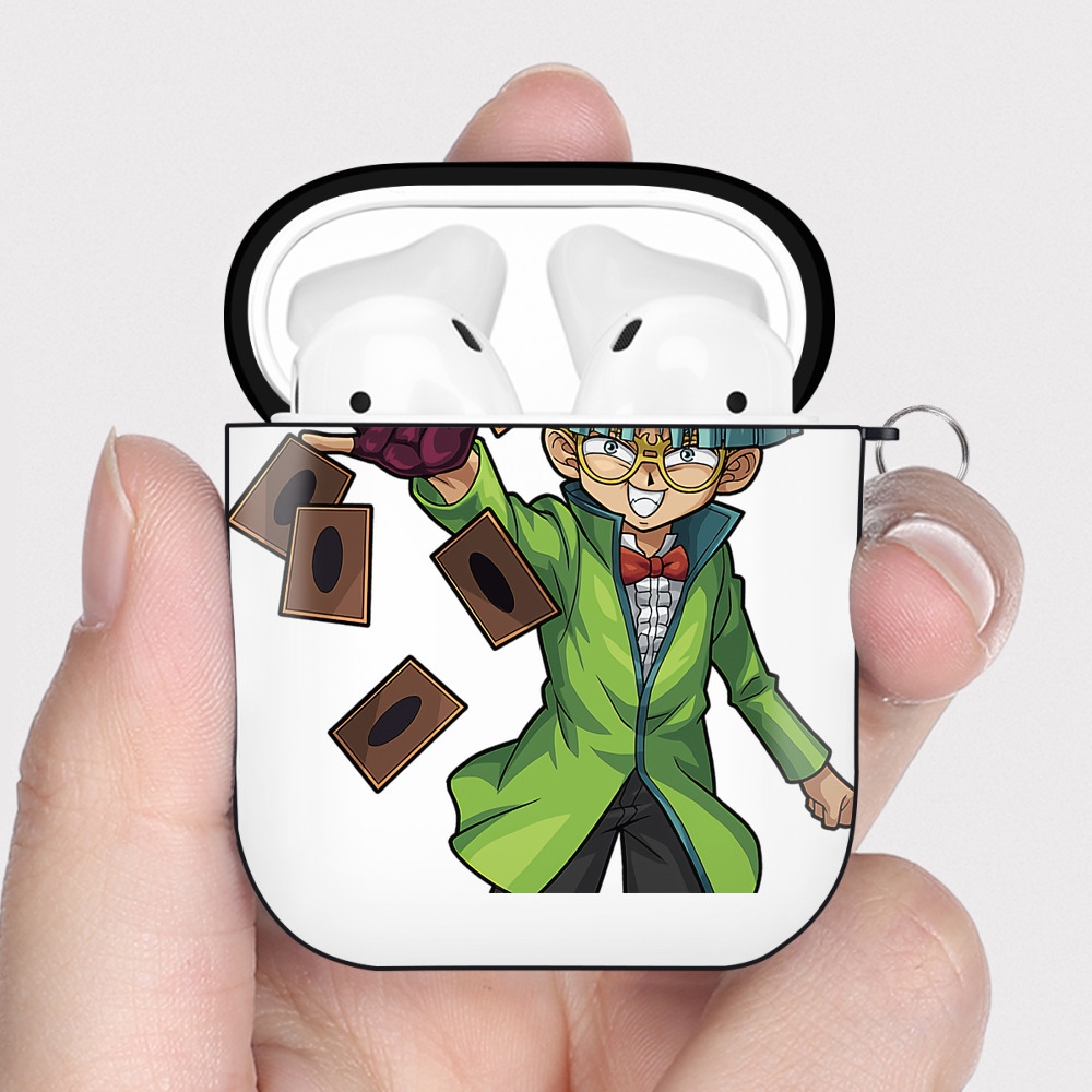 （画像用） 遊☆戯☆王 Yu-Gi-Oh! AirPods 第2世代保護ケース ハードシェル ブラック 耐衝撃・防指紋・カラビナ付き