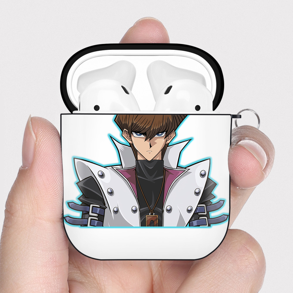 （画像用） 遊☆戯☆王 Yu-Gi-Oh! AirPods 第2世代保護ケース ハードシェル ブラック 耐衝撃・防指紋・カラビナ付き