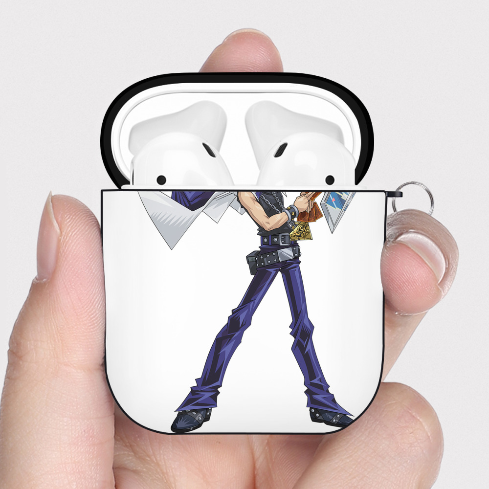 （画像用） 遊☆戯☆王 Yu-Gi-Oh! AirPods 第2世代保護ケース ハードシェル ブラック 耐衝撃・防指紋・カラビナ付き