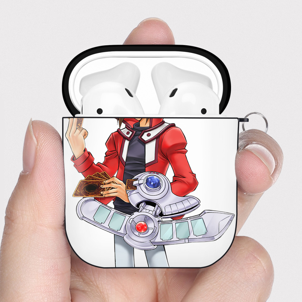 （画像用） 遊☆戯☆王 Yu-Gi-Oh! AirPods 第2世代保護ケース ハードシェル ブラック 耐衝撃・防指紋・カラビナ付き