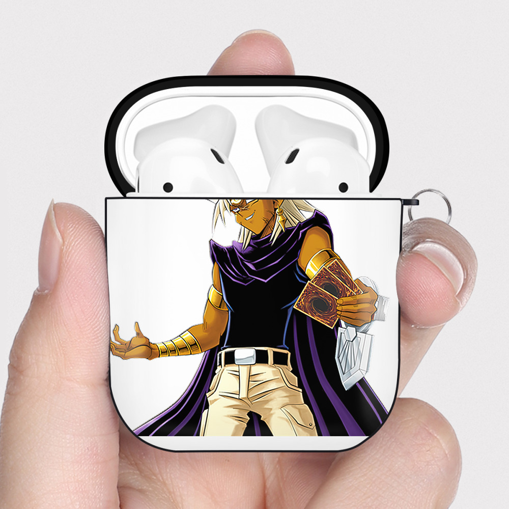 （画像用） 遊☆戯☆王 Yu-Gi-Oh! AirPods 第2世代保護ケース ハードシェル ブラック 耐衝撃・防指紋・カラビナ付き