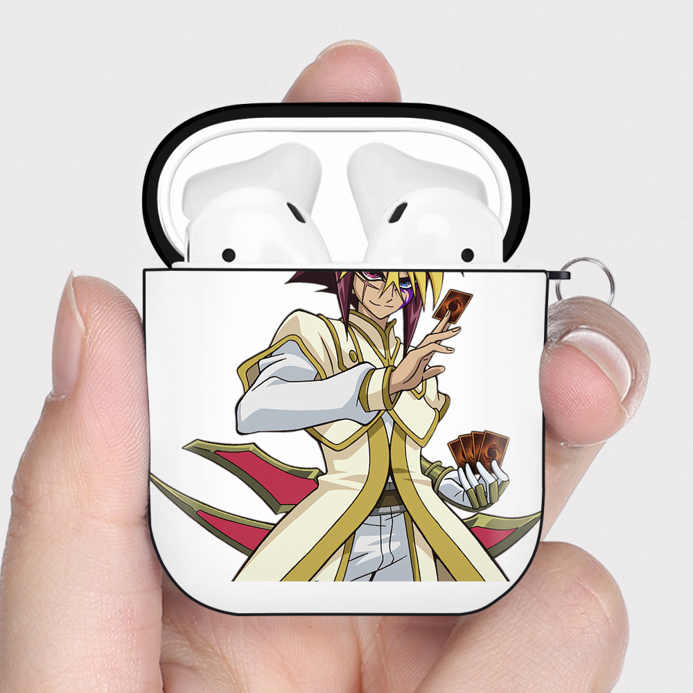 （画像用） 遊☆戯☆王 Yu-Gi-Oh! AirPods 第2世代保護ケース ハードシェル ブラック 耐衝撃・防指紋・カラビナ付き