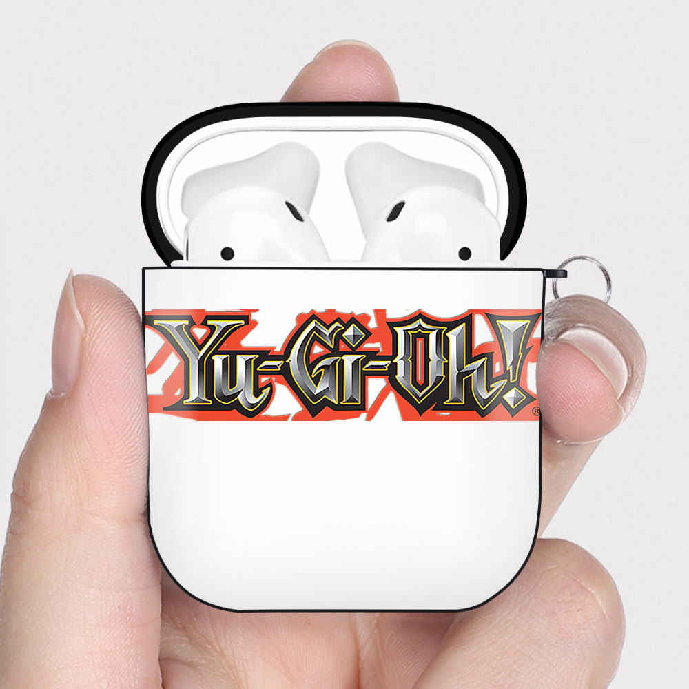 （画像用） 遊☆戯☆王 Yu-Gi-Oh! AirPods 第2世代保護ケース ハードシェル ブラック 耐衝撃・防指紋・カラビナ付き