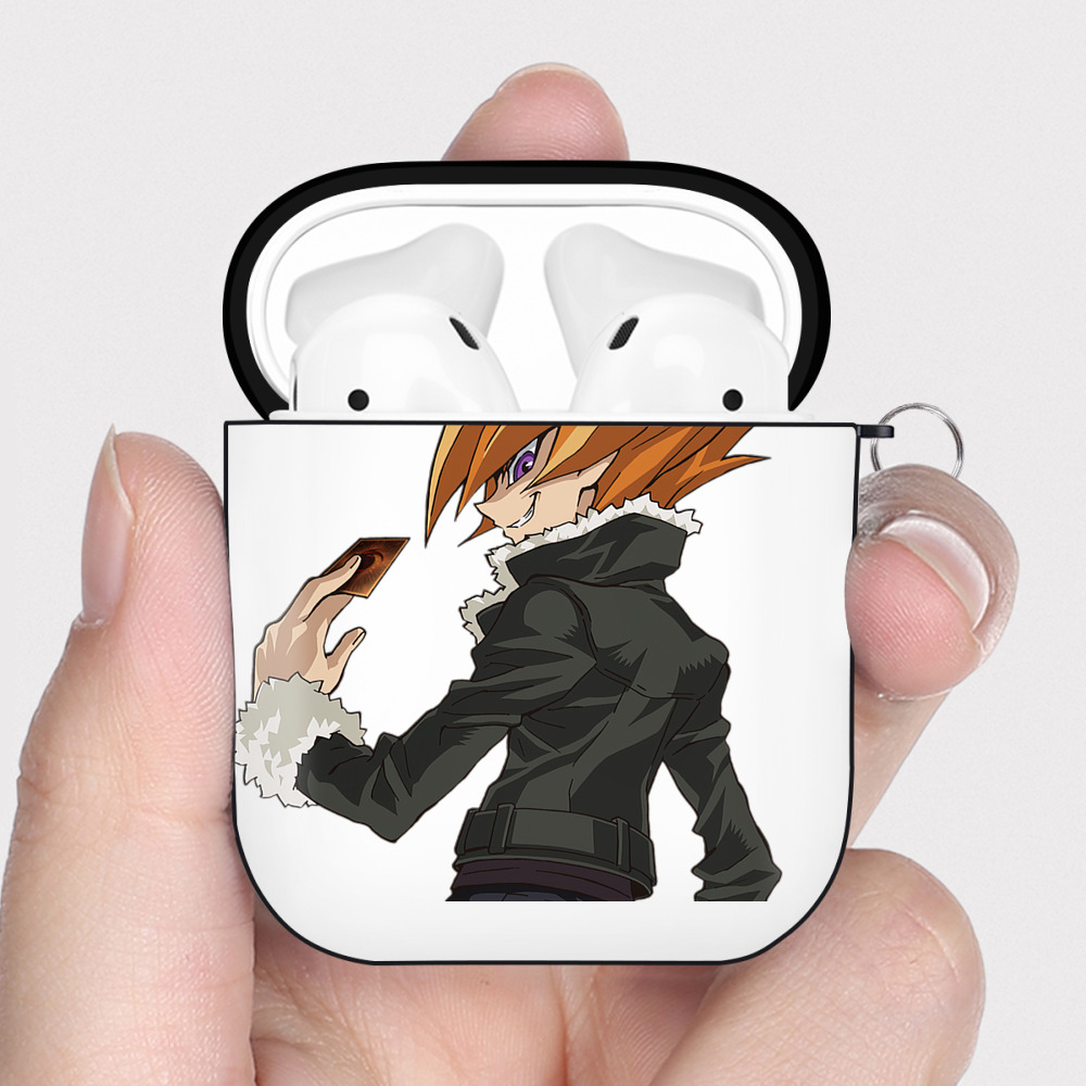 （画像用） 遊☆戯☆王 Yu-Gi-Oh! AirPods 第2世代保護ケース ハードシェル ブラック 耐衝撃・防指紋・カラビナ付き