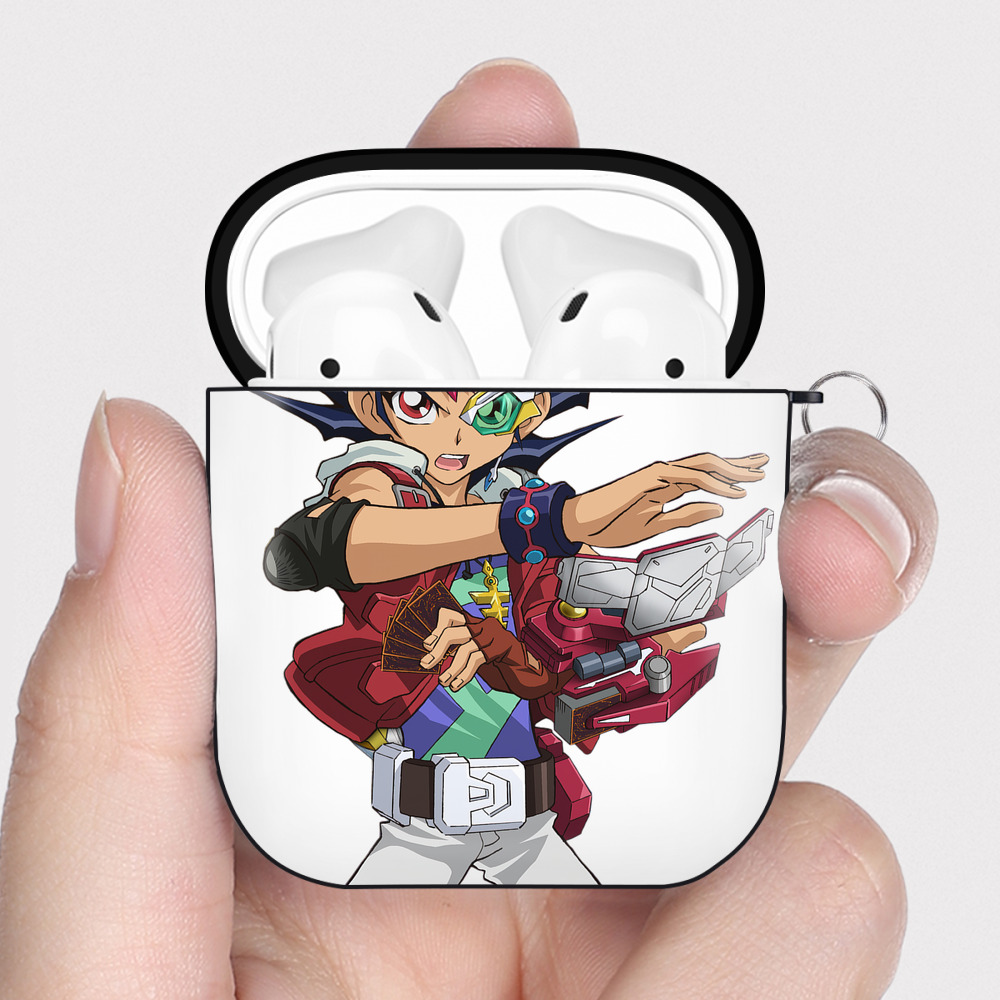 （画像用） 遊☆戯☆王 Yu-Gi-Oh! AirPods 第2世代保護ケース ハードシェル ブラック 耐衝撃・防指紋・カラビナ付き