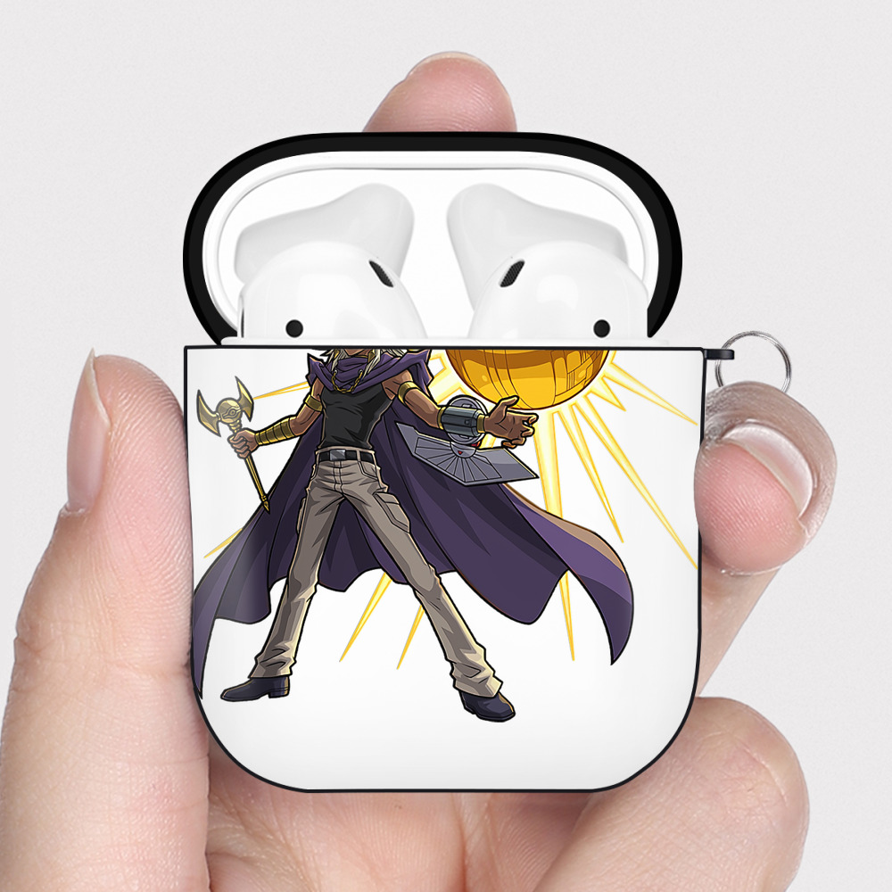 （画像用） 遊☆戯☆王 Yu-Gi-Oh! AirPods 第2世代保護ケース ハードシェル ブラック 耐衝撃・防指紋・カラビナ付き