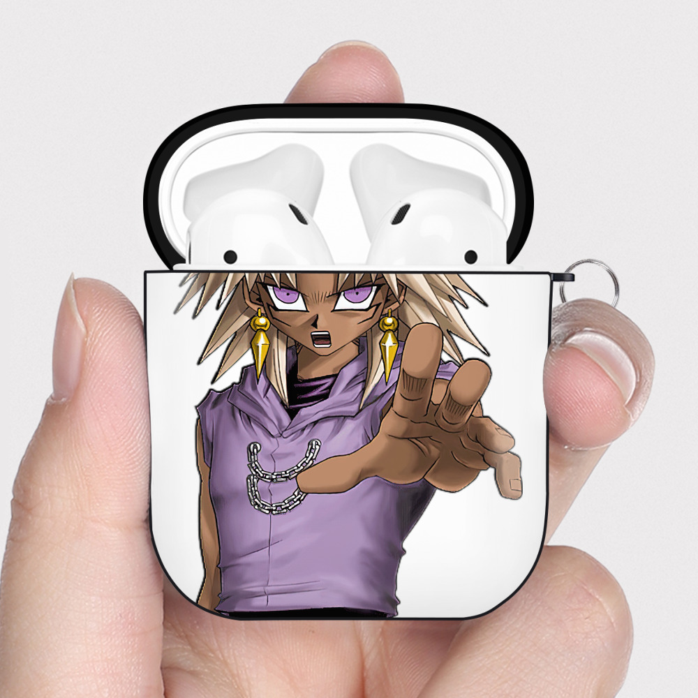 （画像用） 遊☆戯☆王 Yu-Gi-Oh! AirPods 第2世代保護ケース ハードシェル ブラック 耐衝撃・防指紋・カラビナ付き