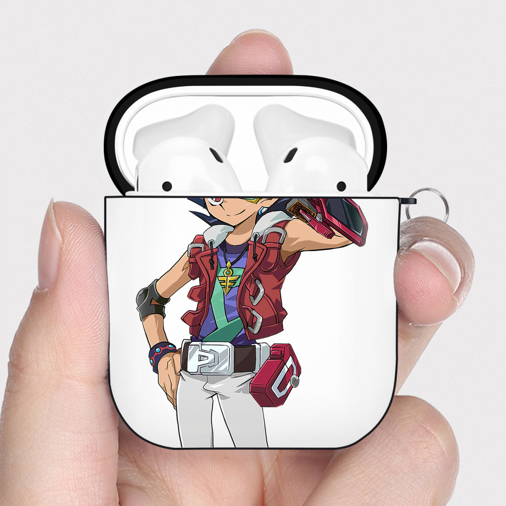 （画像用） 遊☆戯☆王 Yu-Gi-Oh! AirPods 第2世代保護ケース ハードシェル ブラック 耐衝撃・防指紋・カラビナ付き