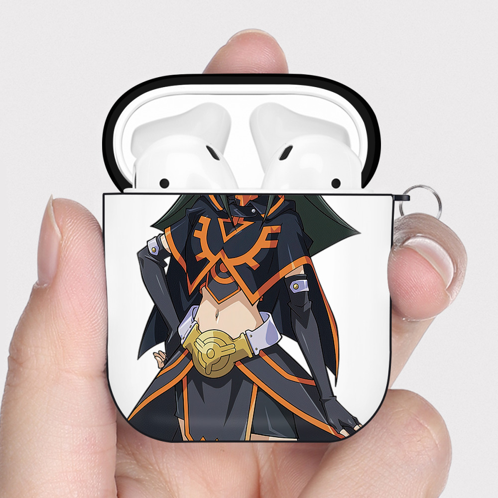 （画像用） 遊☆戯☆王 Yu-Gi-Oh! AirPods 第2世代保護ケース ハードシェル ブラック 耐衝撃・防指紋・カラビナ付き