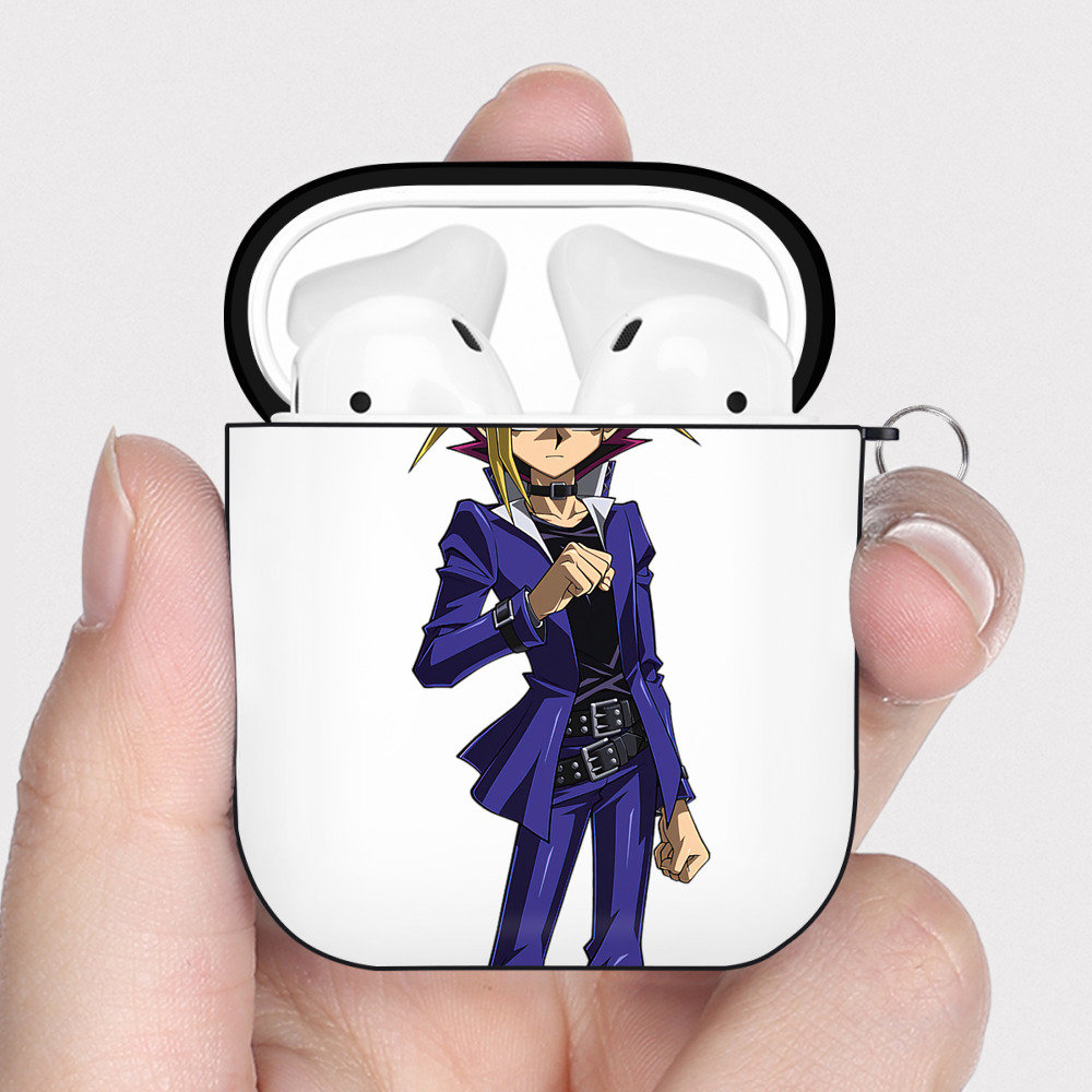 （画像用） 遊☆戯☆王 Yu-Gi-Oh! AirPods 第2世代保護ケース ハードシェル ブラック 耐衝撃・防指紋・カラビナ付き