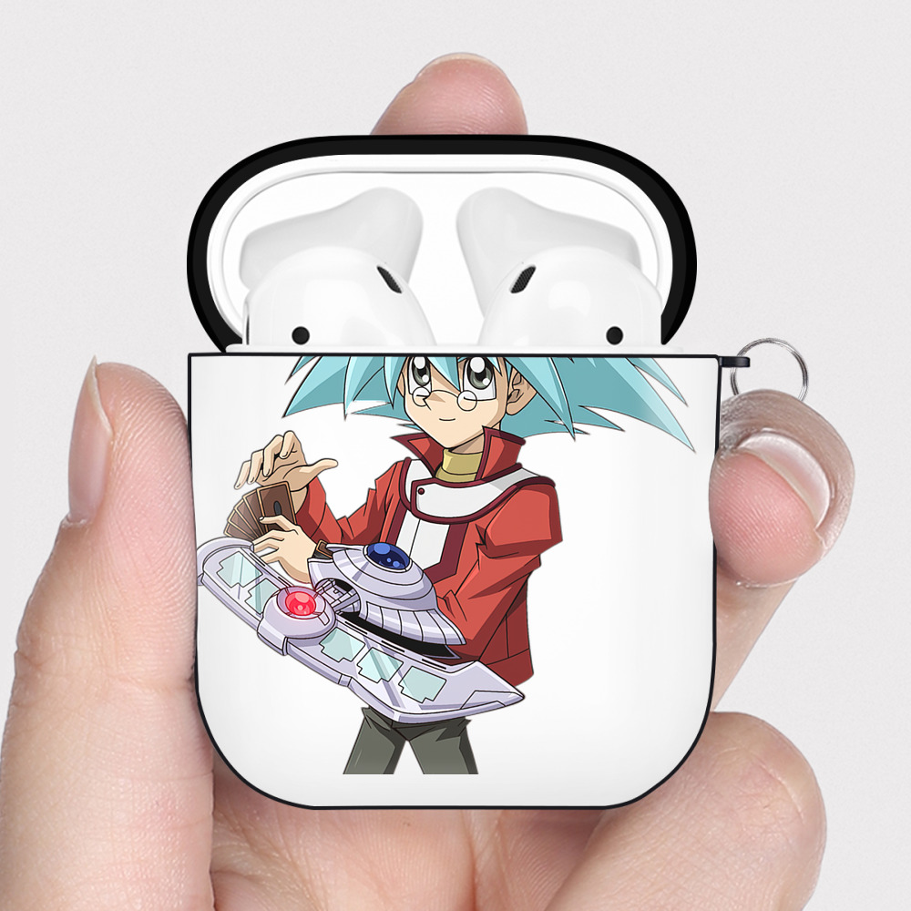 （画像用） 遊☆戯☆王 Yu-Gi-Oh! AirPods 第2世代保護ケース ハードシェル ブラック 耐衝撃・防指紋・カラビナ付き