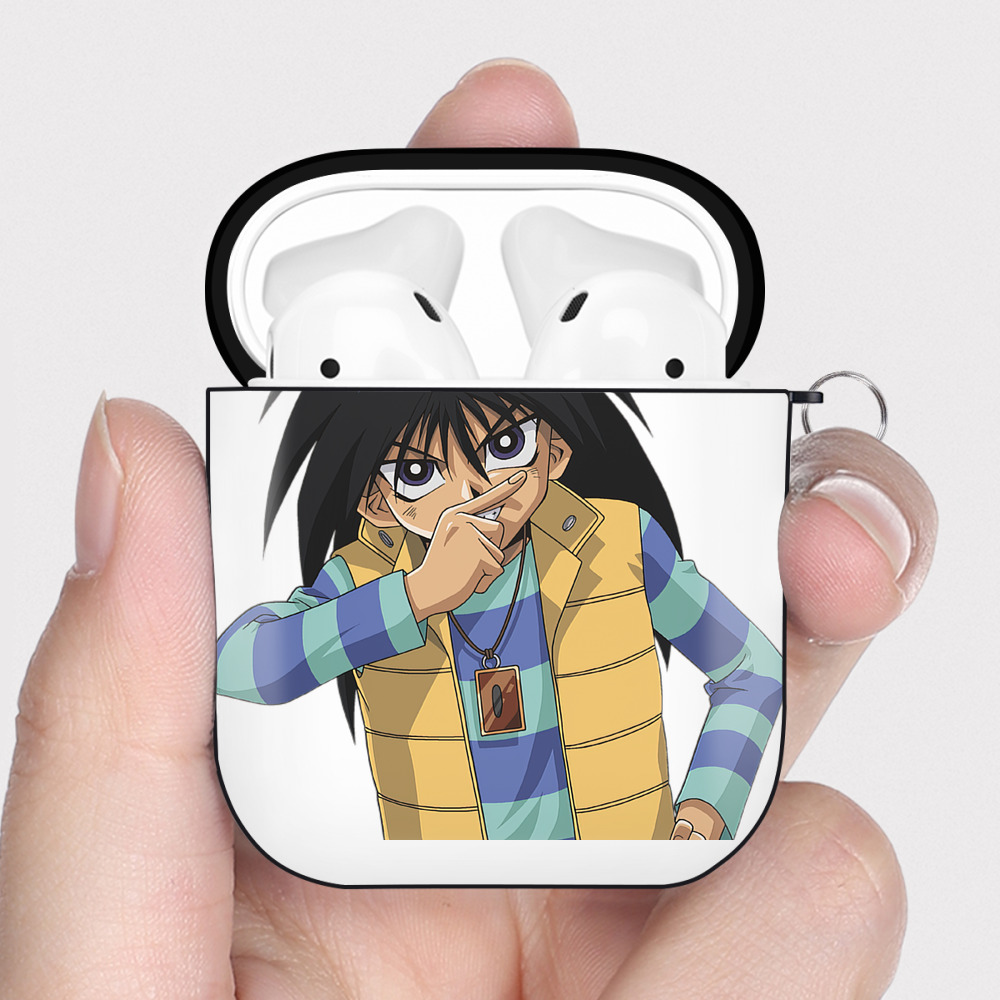 （画像用） 遊☆戯☆王 Yu-Gi-Oh! AirPods 第2世代保護ケース ハードシェル ブラック 耐衝撃・防指紋・カラビナ付き