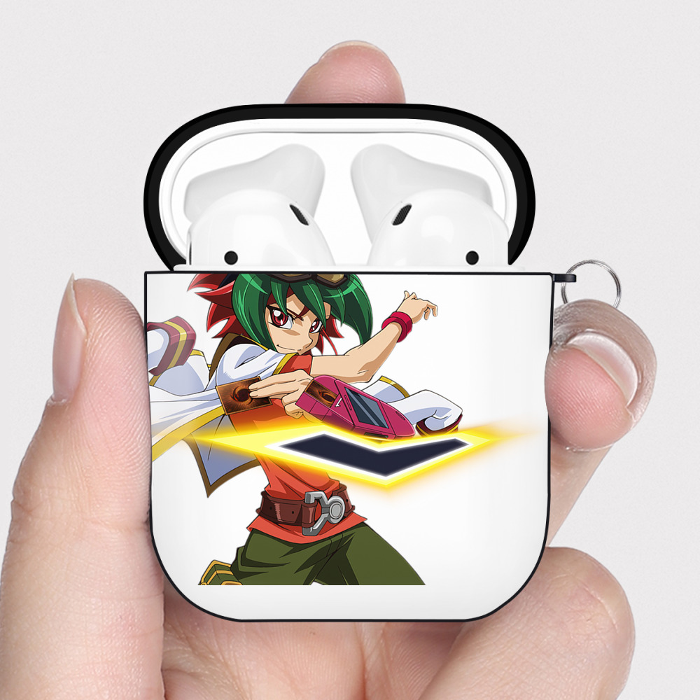 （画像用） 遊☆戯☆王 Yu-Gi-Oh! AirPods 第2世代保護ケース ハードシェル ブラック 耐衝撃・防指紋・カラビナ付き