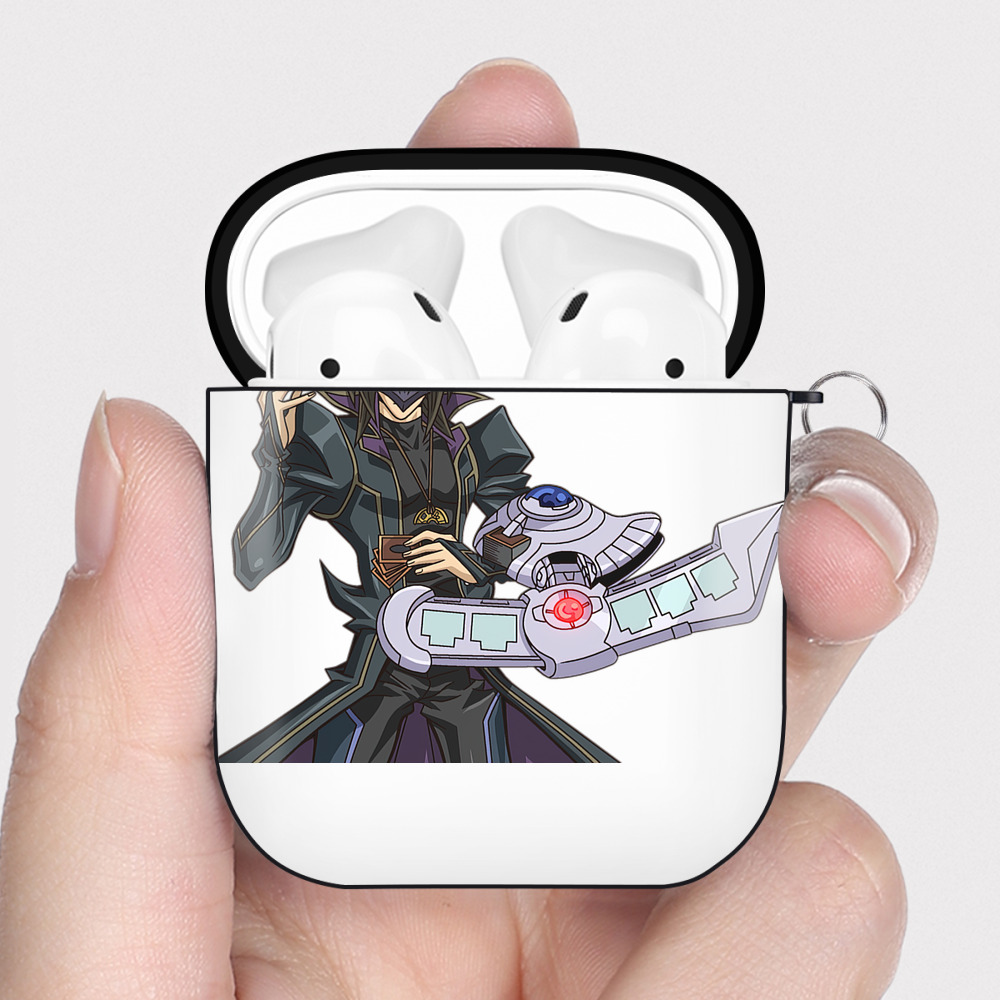（画像用） 遊☆戯☆王 Yu-Gi-Oh! AirPods 第2世代保護ケース ハードシェル ブラック 耐衝撃・防指紋・カラビナ付き