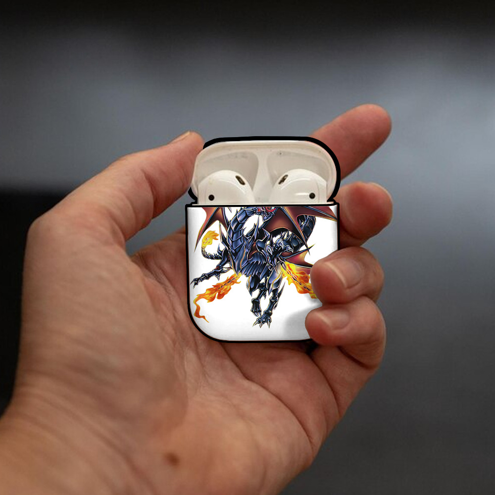 遊☆戯☆王 Yu-Gi-Oh! AirPods 第2世代保護ケース ハードシェル ブラック 耐衝撃・防指紋・カラビナ付き