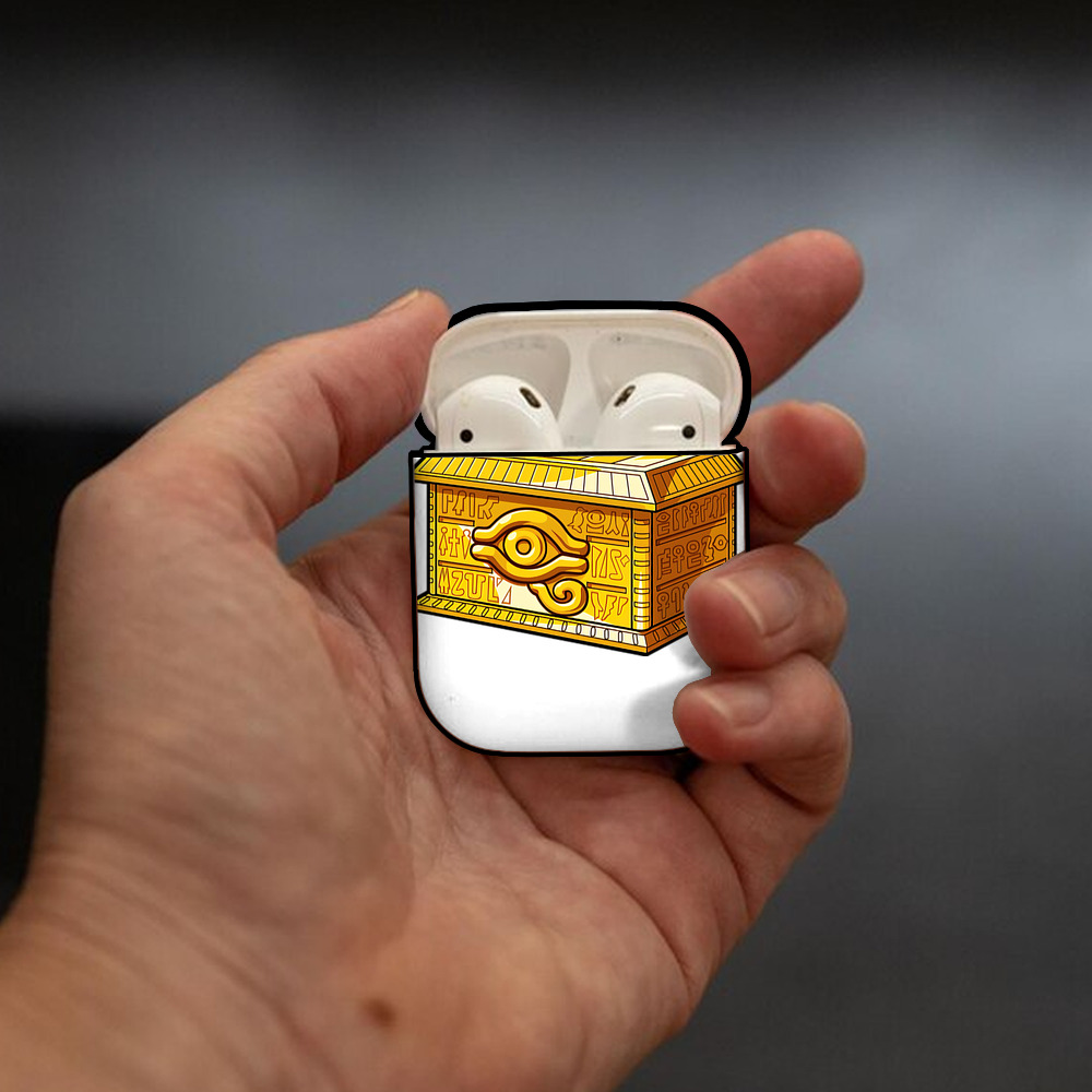 遊☆戯☆王 Yu-Gi-Oh! AirPods 第2世代保護ケース ハードシェル ブラック 耐衝撃・防指紋・カラビナ付き