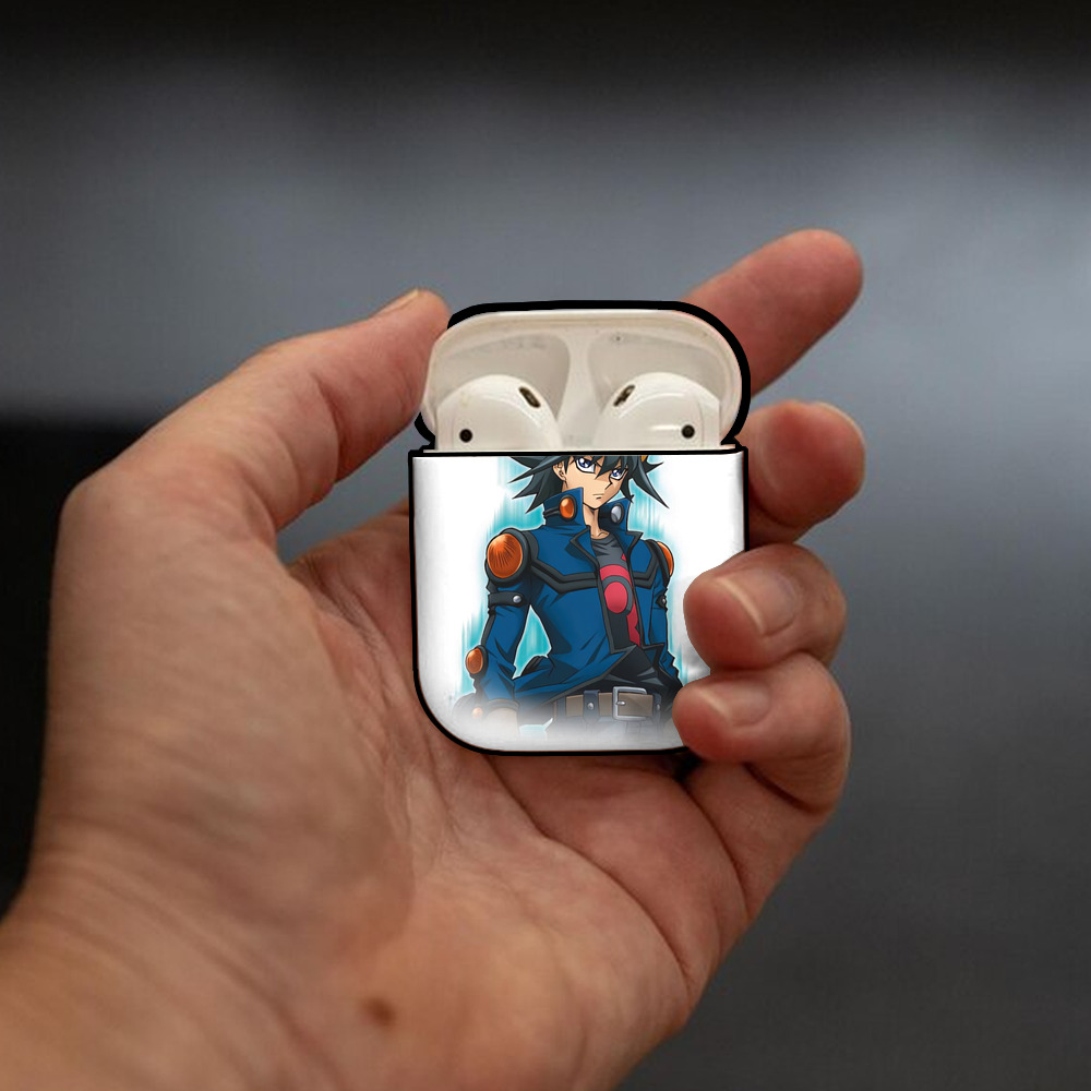 遊☆戯☆王 Yu-Gi-Oh! AirPods 第2世代保護ケース ハードシェル ブラック 耐衝撃・防指紋・カラビナ付き