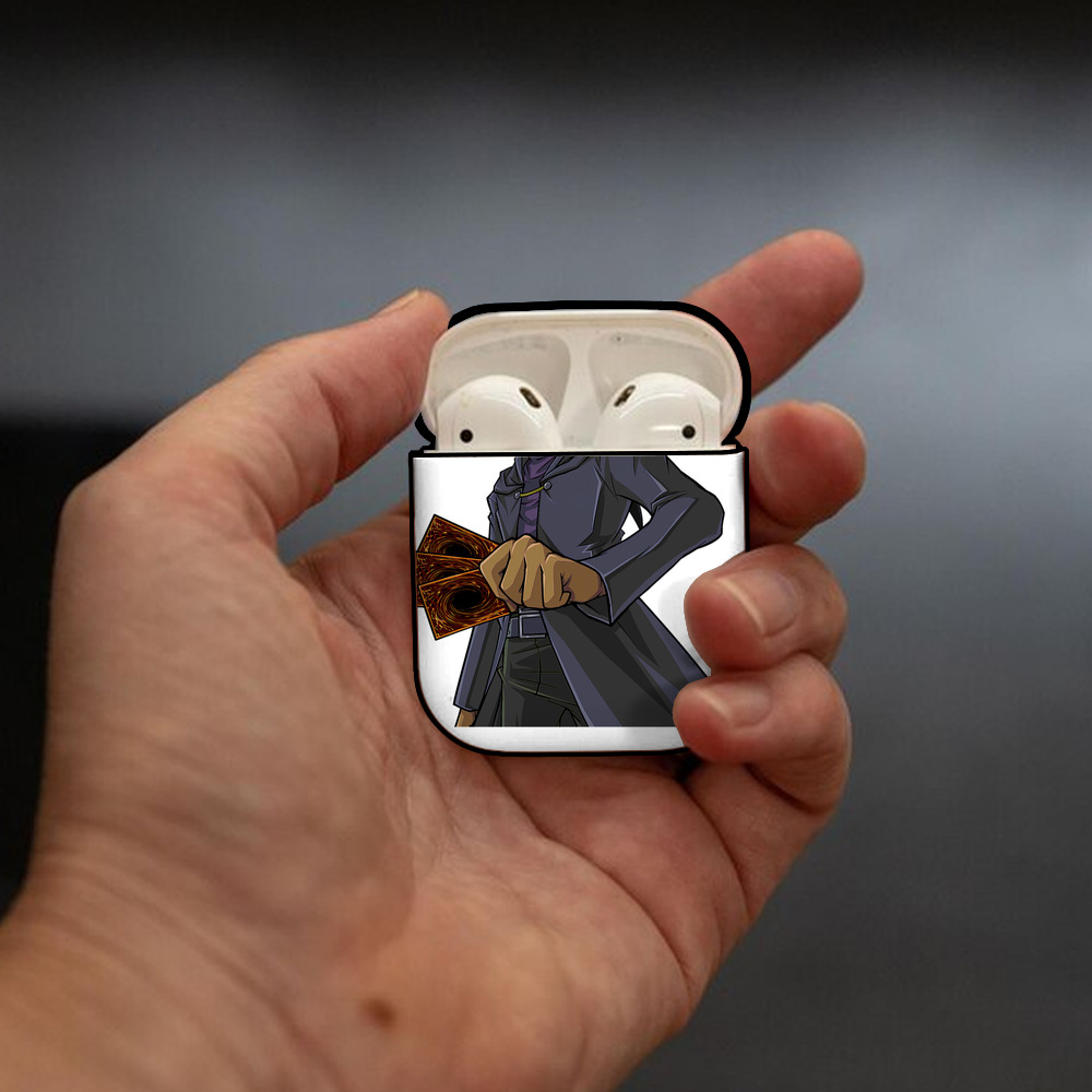 遊☆戯☆王 Yu-Gi-Oh! AirPods 第2世代保護ケース ハードシェル ブラック 耐衝撃・防指紋・カラビナ付き