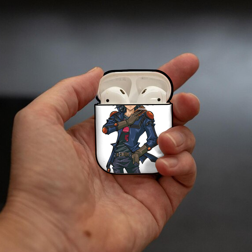 遊☆戯☆王 Yu-Gi-Oh! AirPods 第2世代保護ケース ハードシェル ブラック 耐衝撃・防指紋・カラビナ付き
