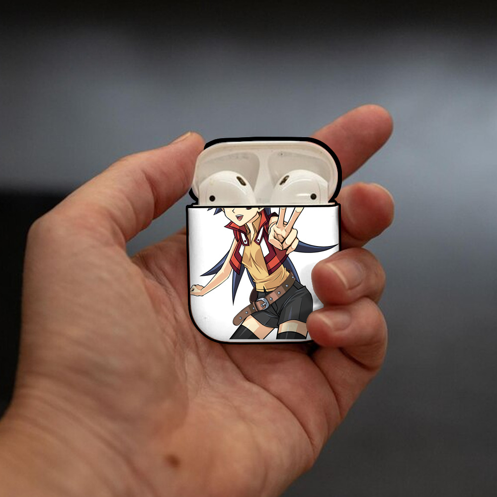 遊☆戯☆王 Yu-Gi-Oh! AirPods 第2世代保護ケース ハードシェル ブラック 耐衝撃・防指紋・カラビナ付き
